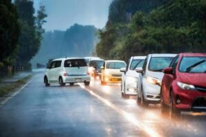 雨の日運転時の注意事項