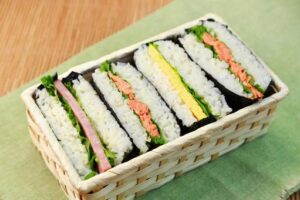 おにぎらず傷みにくい具